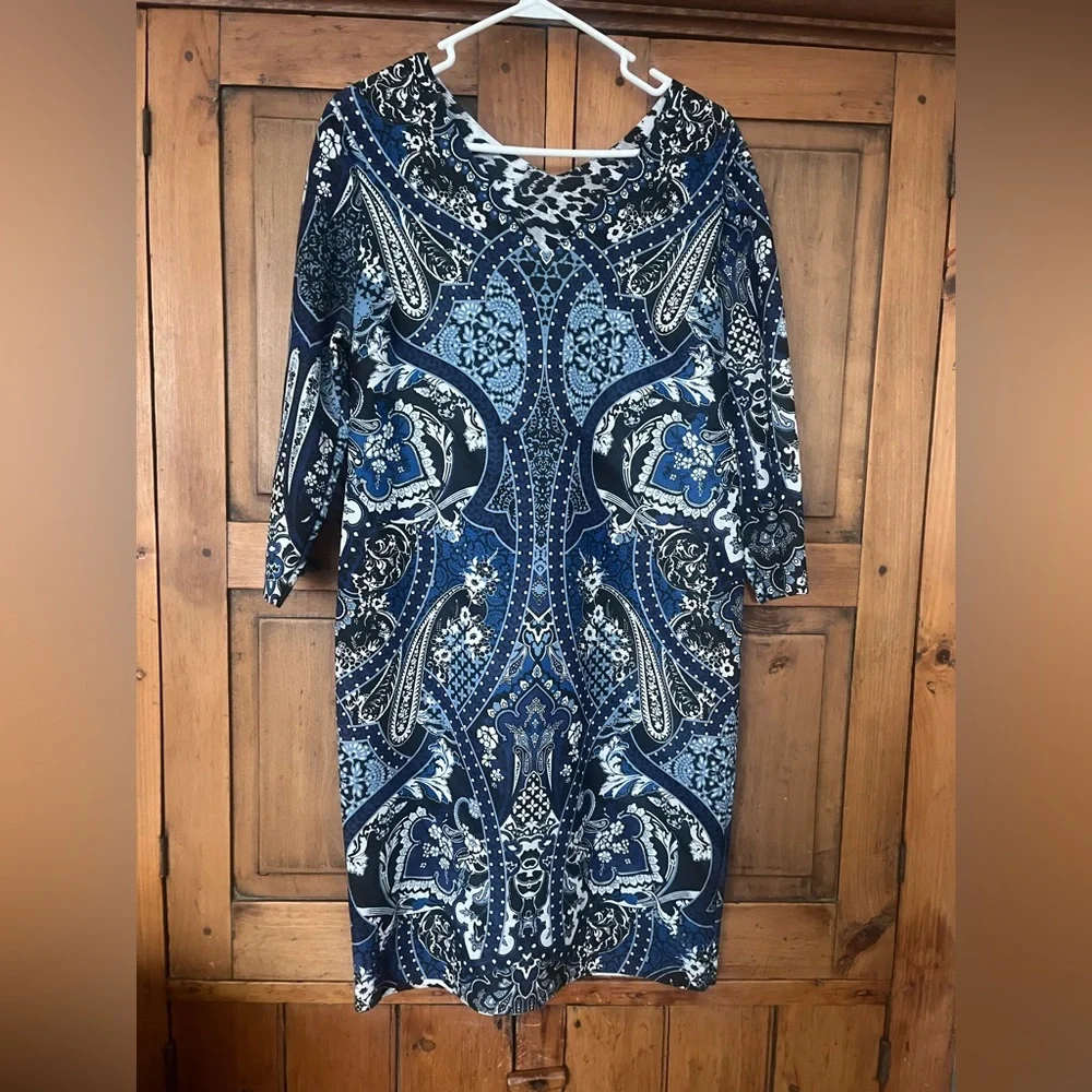 Chico’s Size 1 Reversible Dress - Picture 5 of 5